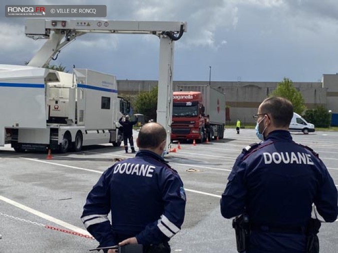 un camion scanner pour la douane