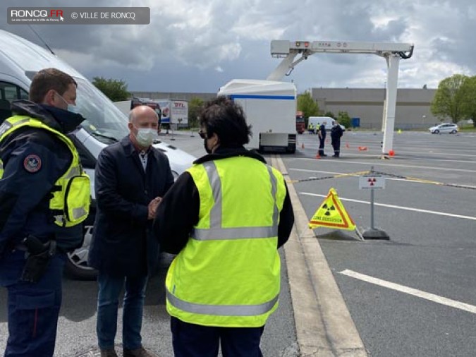 un camion scanner pour la douane