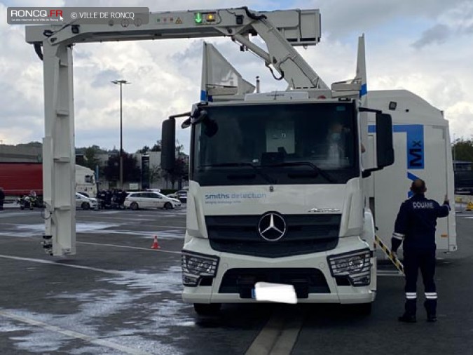 un camion scanner pour la douane