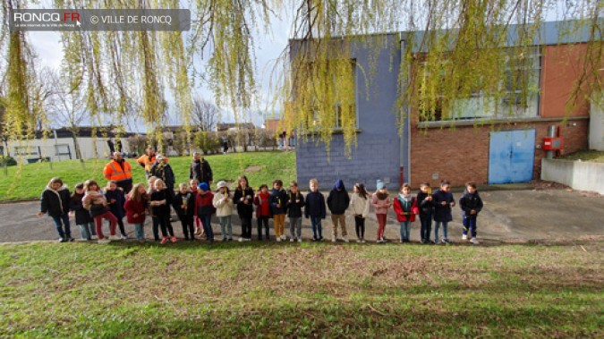 MINI FORET EN DEVENIR A L'ECOLE BREL 